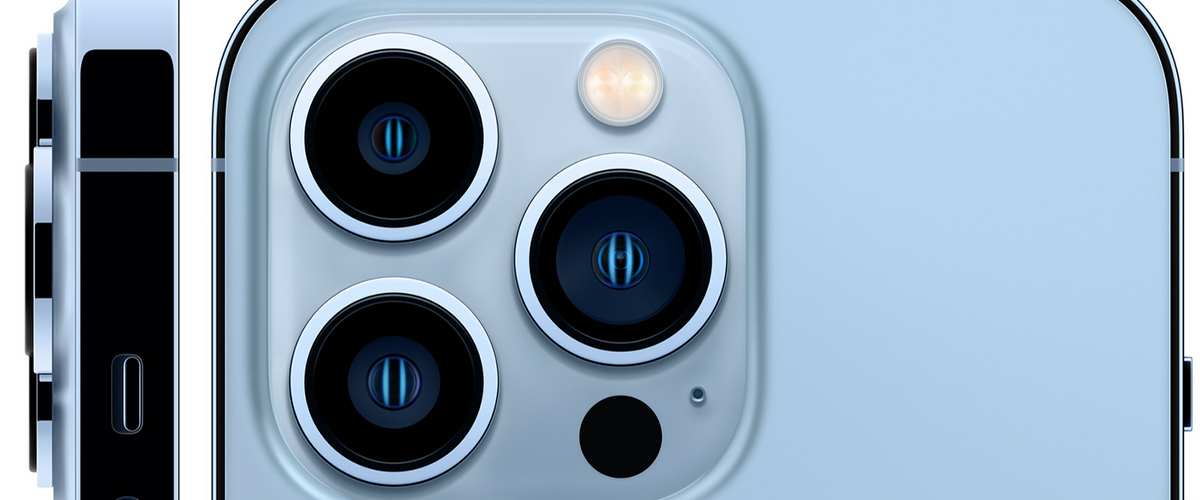 iPhone 13 + Moondog Labs